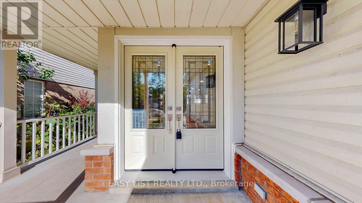 55 Steamer Drive, Whitby, Ontario  L1N 9X3 - Photo 5 - E12415575