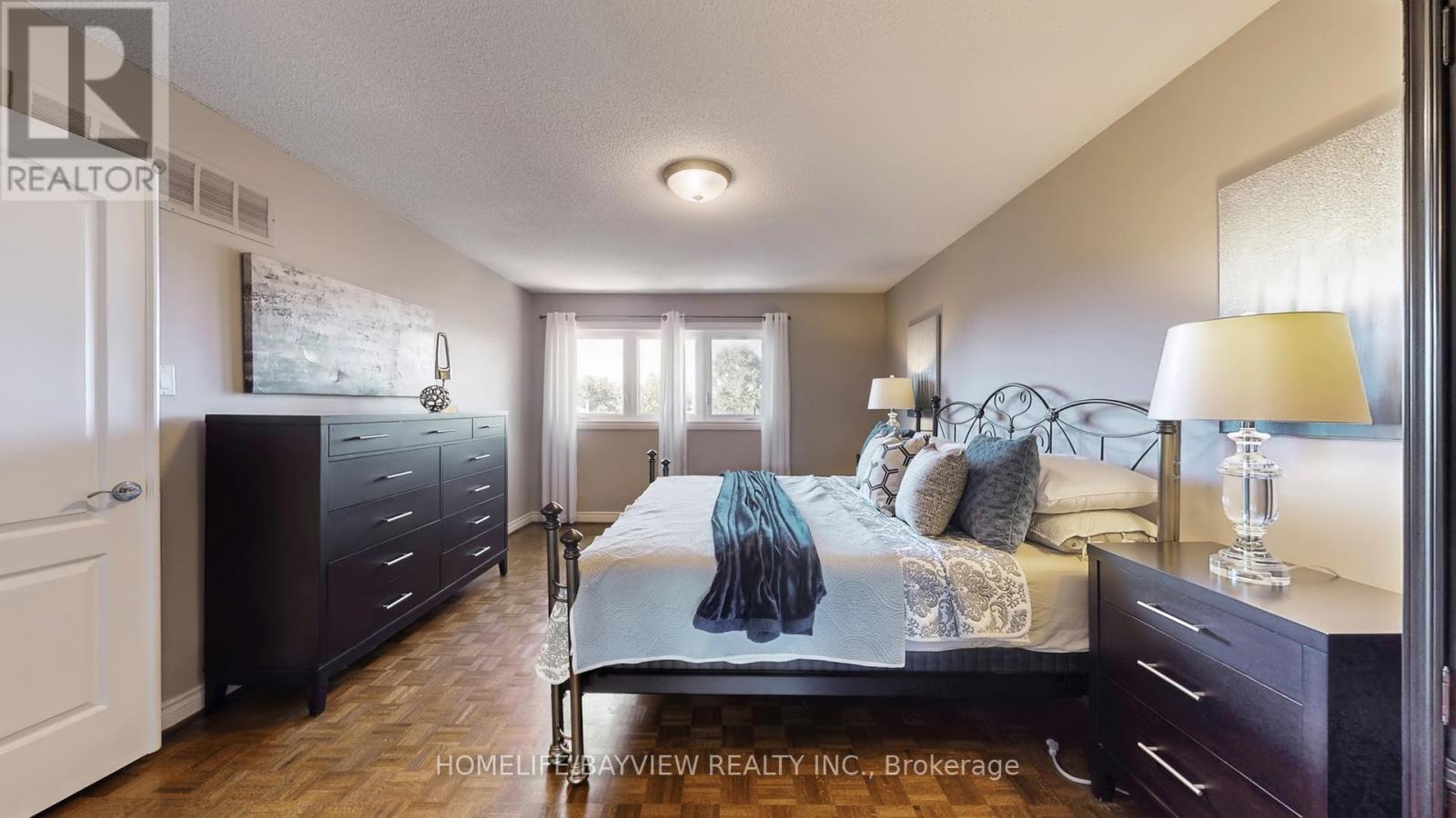 372 Greenock Drive, Vaughan (Maple), Ontario  L6A 1M5 - Photo 27 - N12417410