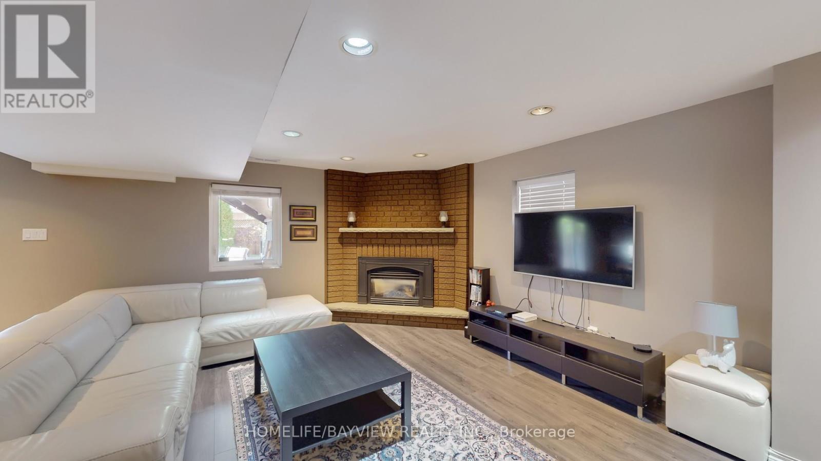 372 Greenock Drive, Vaughan (Maple), Ontario  L6A 1M5 - Photo 38 - N12417410
