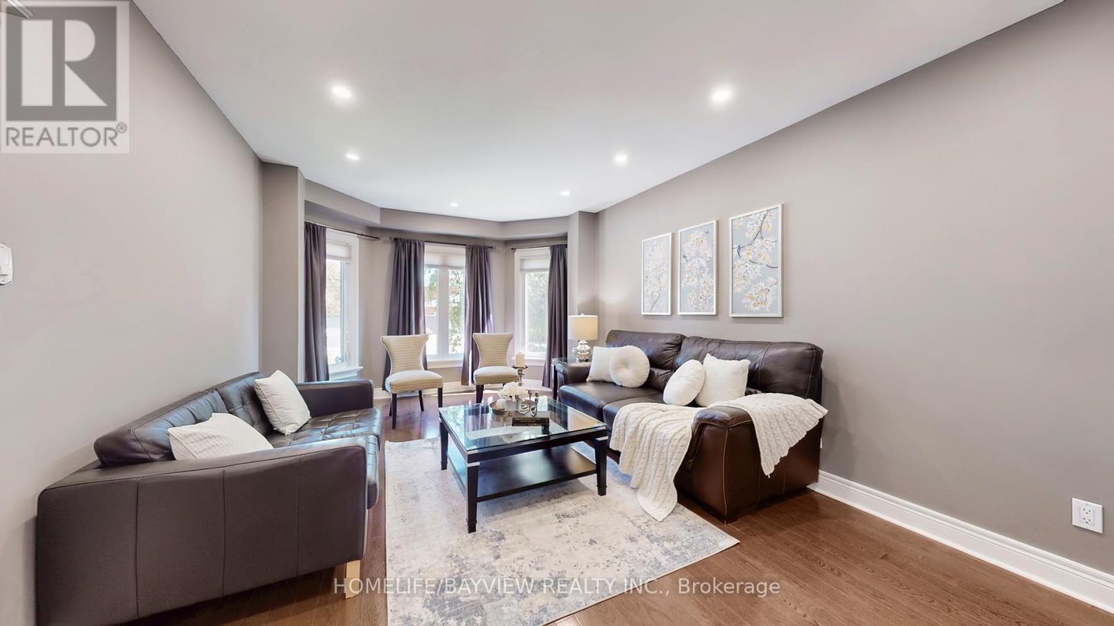 372 Greenock Drive, Vaughan (Maple), Ontario  L6A 1M5 - Photo 6 - N12417410