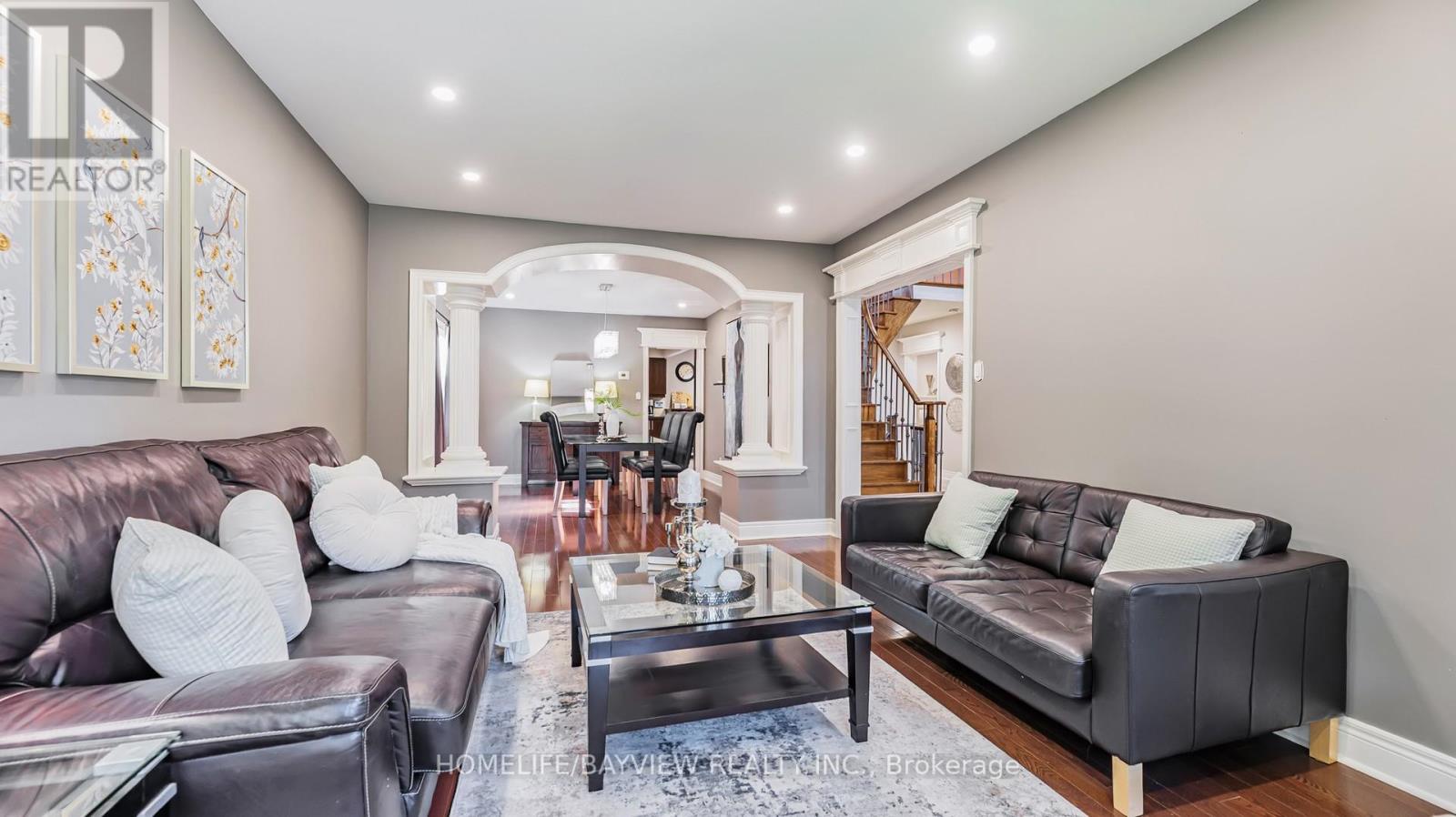372 Greenock Drive, Vaughan (Maple), Ontario  L6A 1M5 - Photo 9 - N12417410