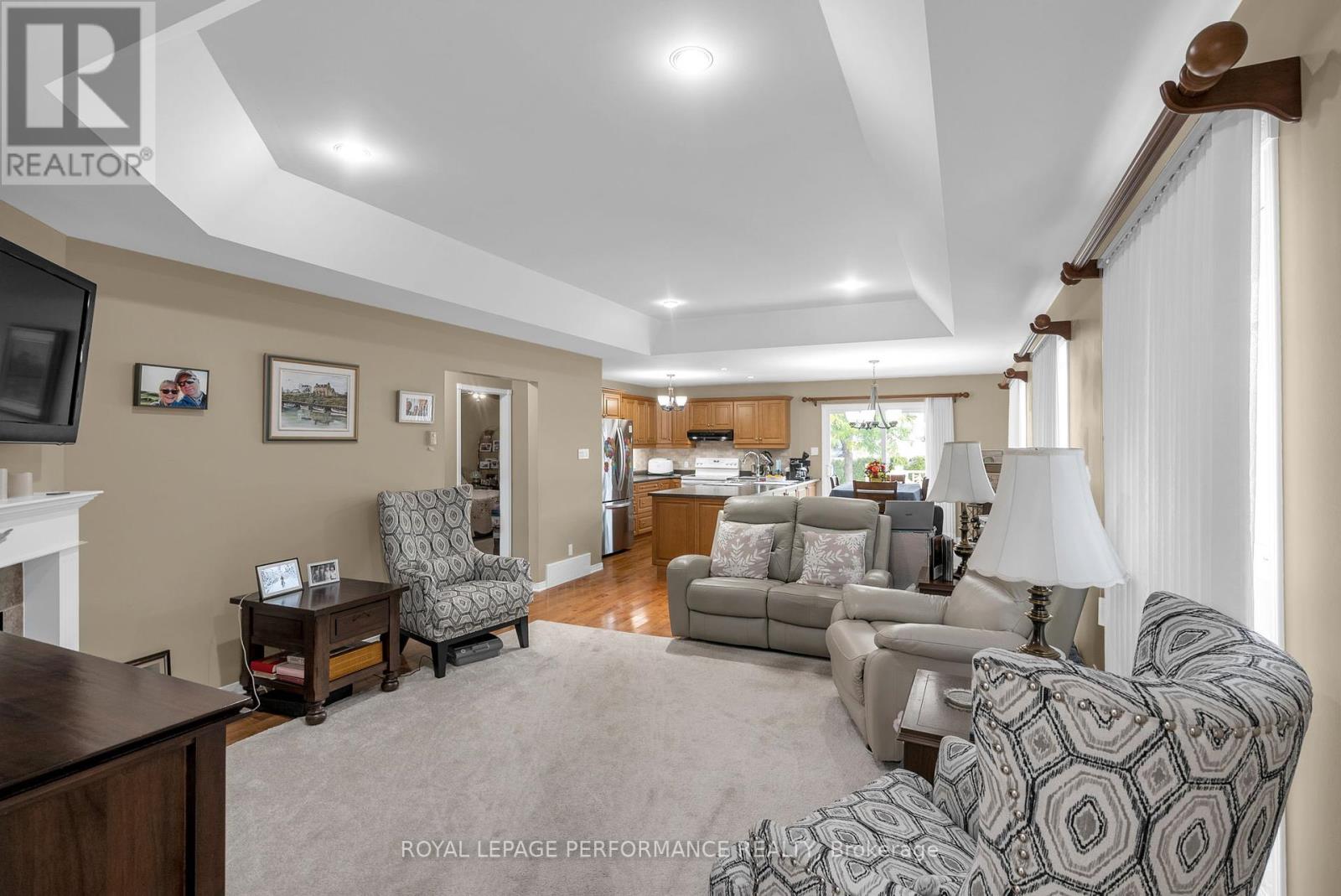 541 Dean Drive, Cornwall, Ontario  K6H 7H7 - Photo 13 - X12417430