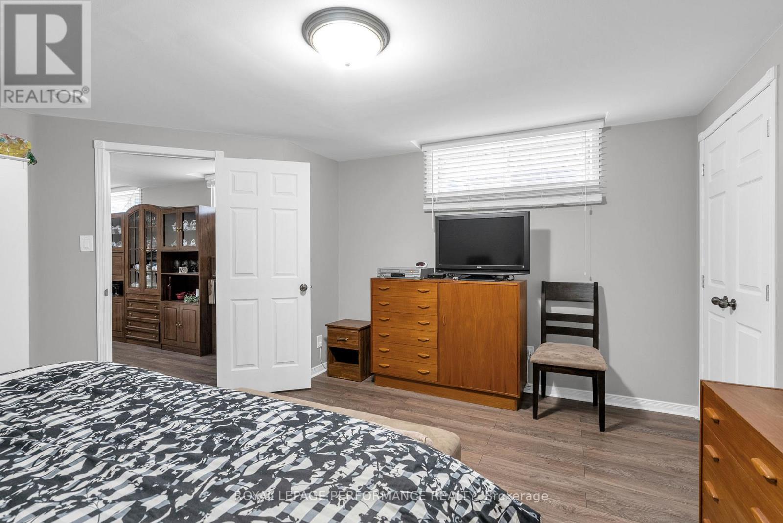 541 Dean Drive, Cornwall, Ontario  K6H 7H7 - Photo 31 - X12417430