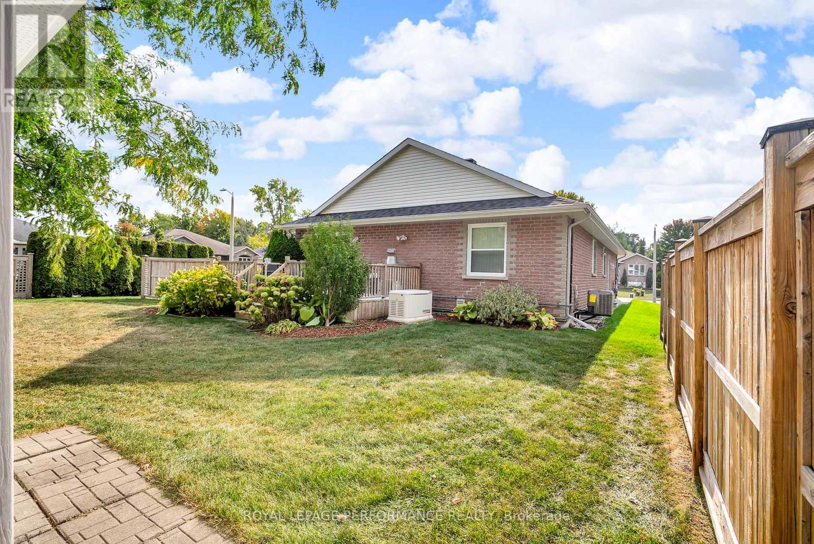 541 Dean Drive, Cornwall, Ontario  K6H 7H7 - Photo 39 - X12417430