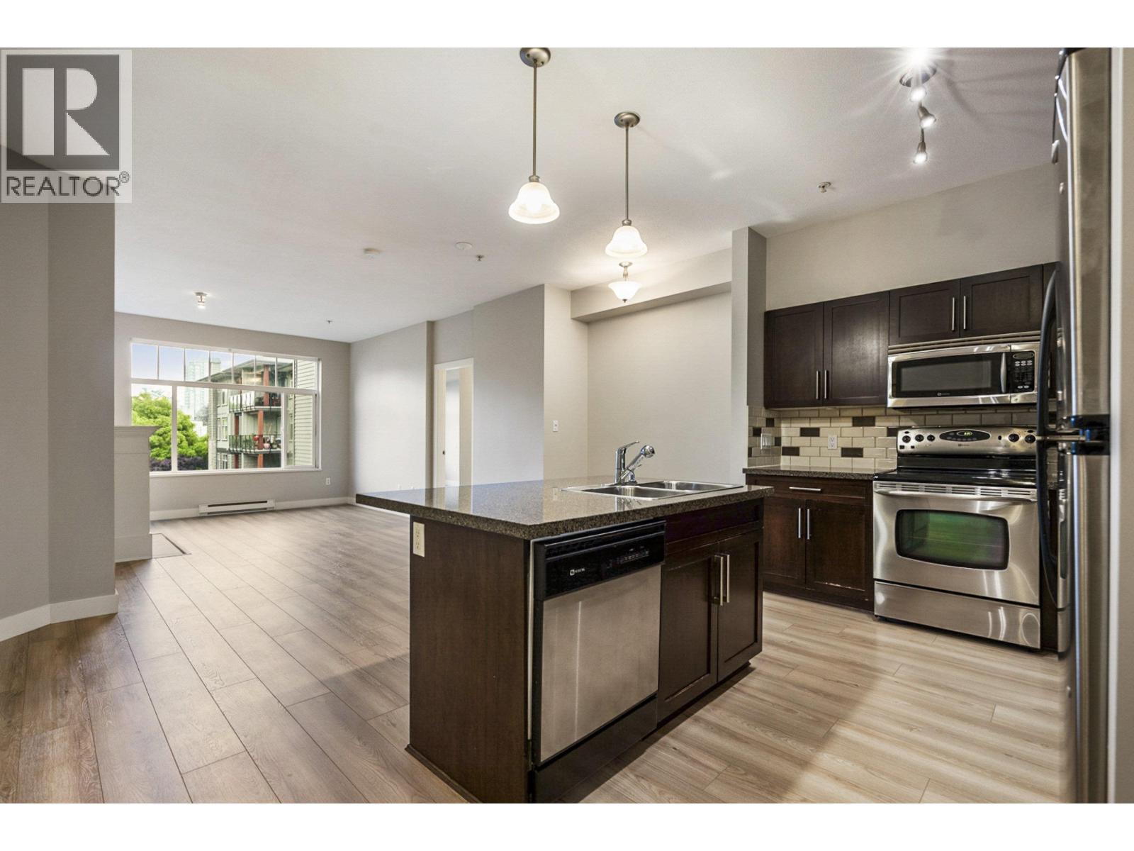 302 2353 Marpole Avenue, Port Coquitlam, British Columbia  V3C 2A1 - Photo 4 - R3045547