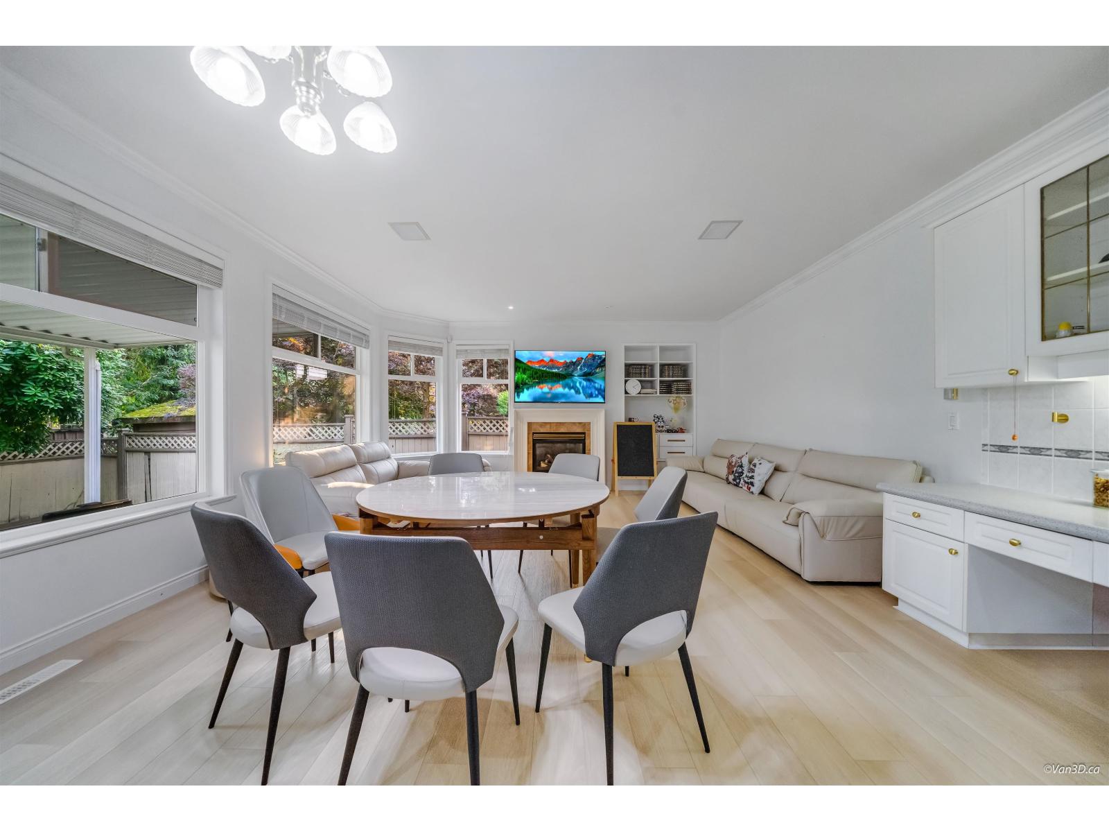14946 22a Avenue, Surrey, British Columbia  V4A 9X3 - Photo 9 - R3050049