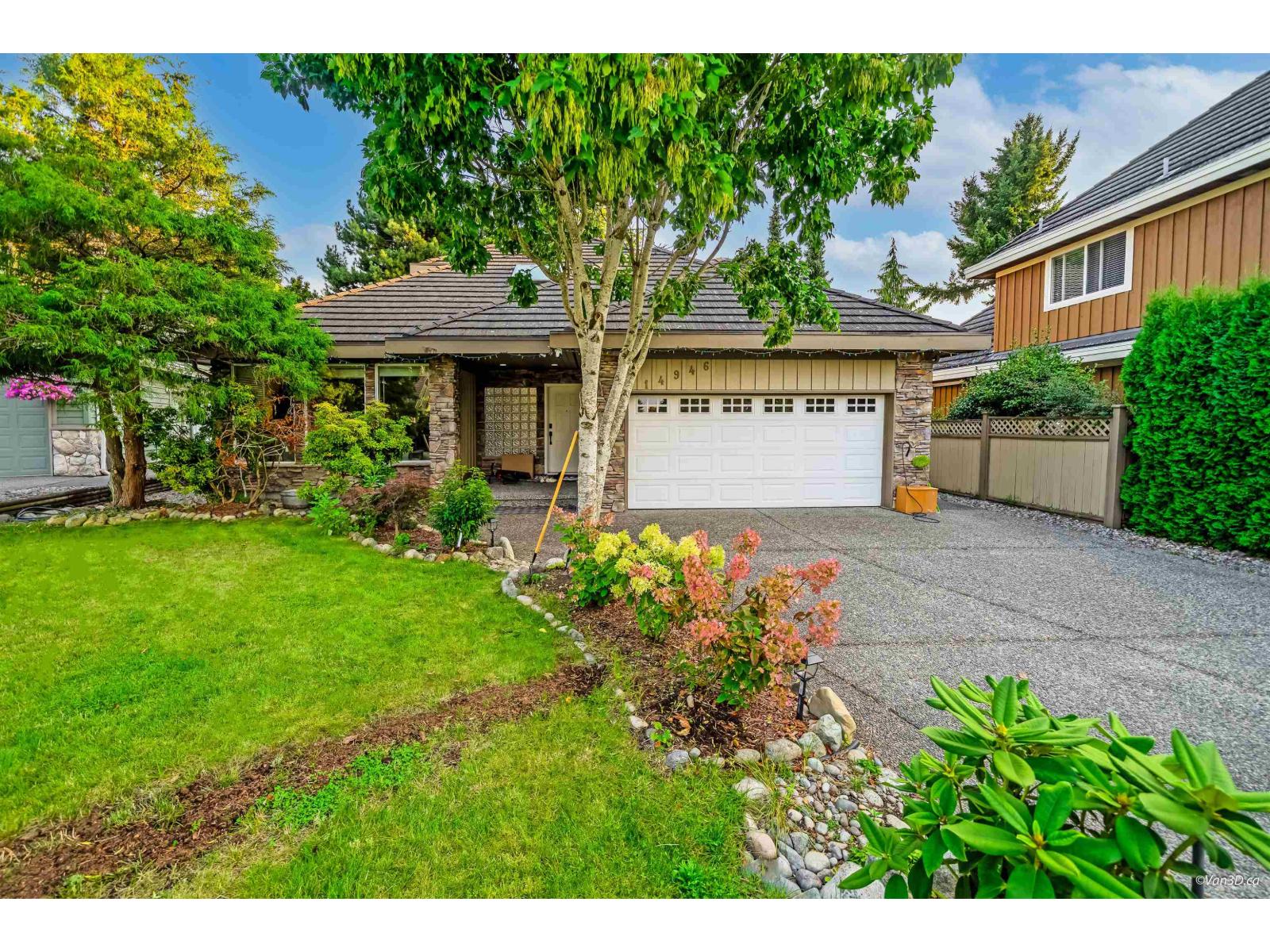 14946 22a Avenue, Surrey, British Columbia  V4A 9X3 - Photo 1 - R3050049