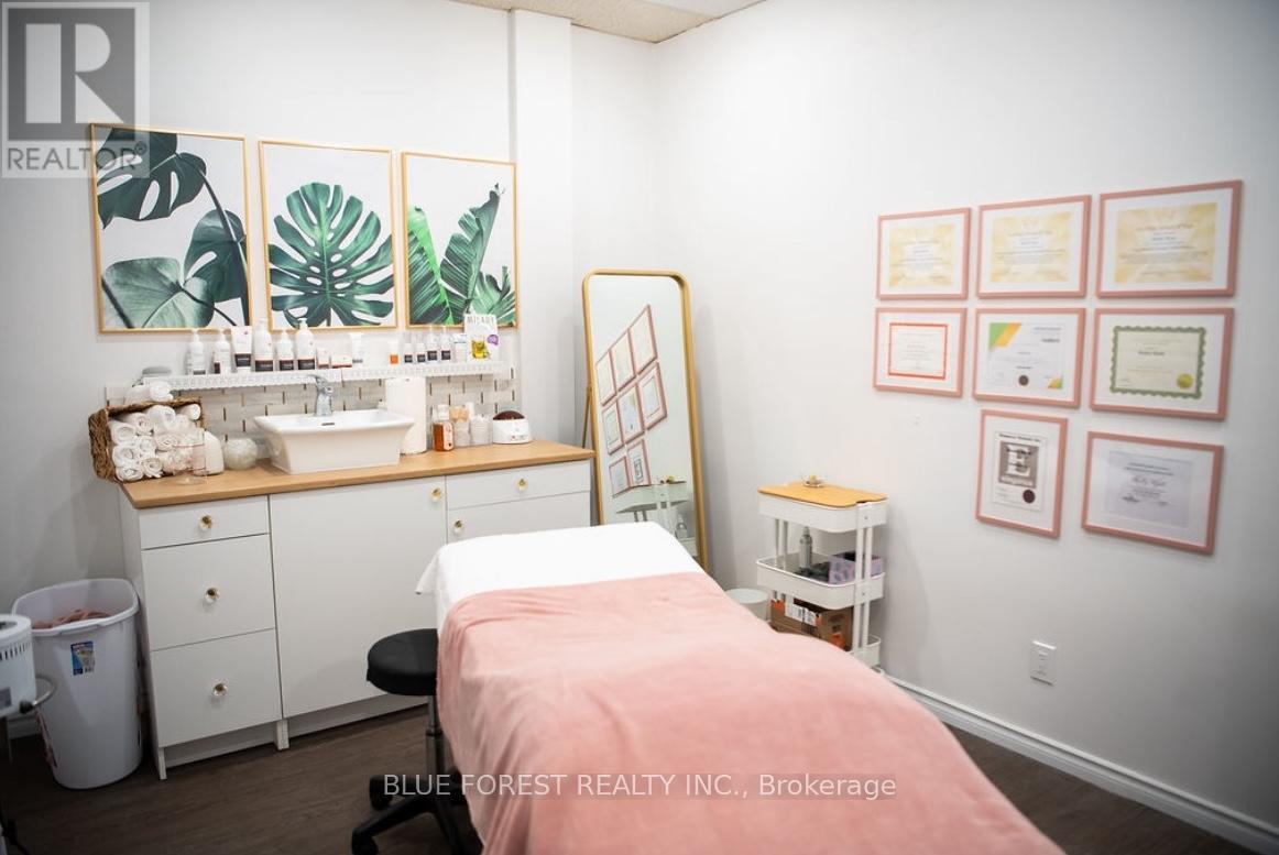 4 - 1329 Fuller Street, London East, Ontario  N5Y 4R1 - Photo 5 - X12417435