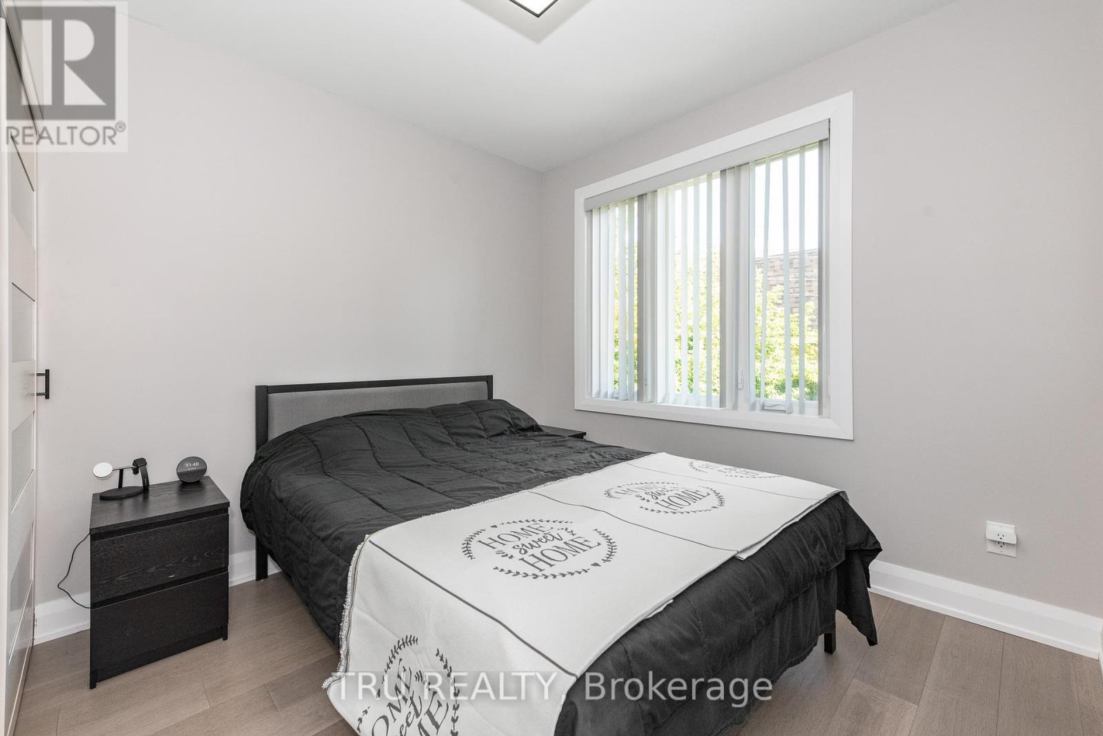 381 North River Road, Ottawa, Ontario  K1L 8C3 - Photo 13 - X12417431