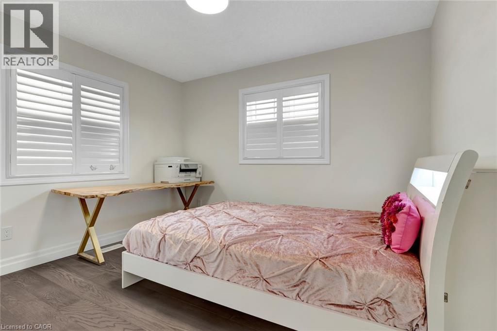 909 Dunnigan Court, Kitchener, Ontario  N2B 3J7 - Photo 32 - 40769536