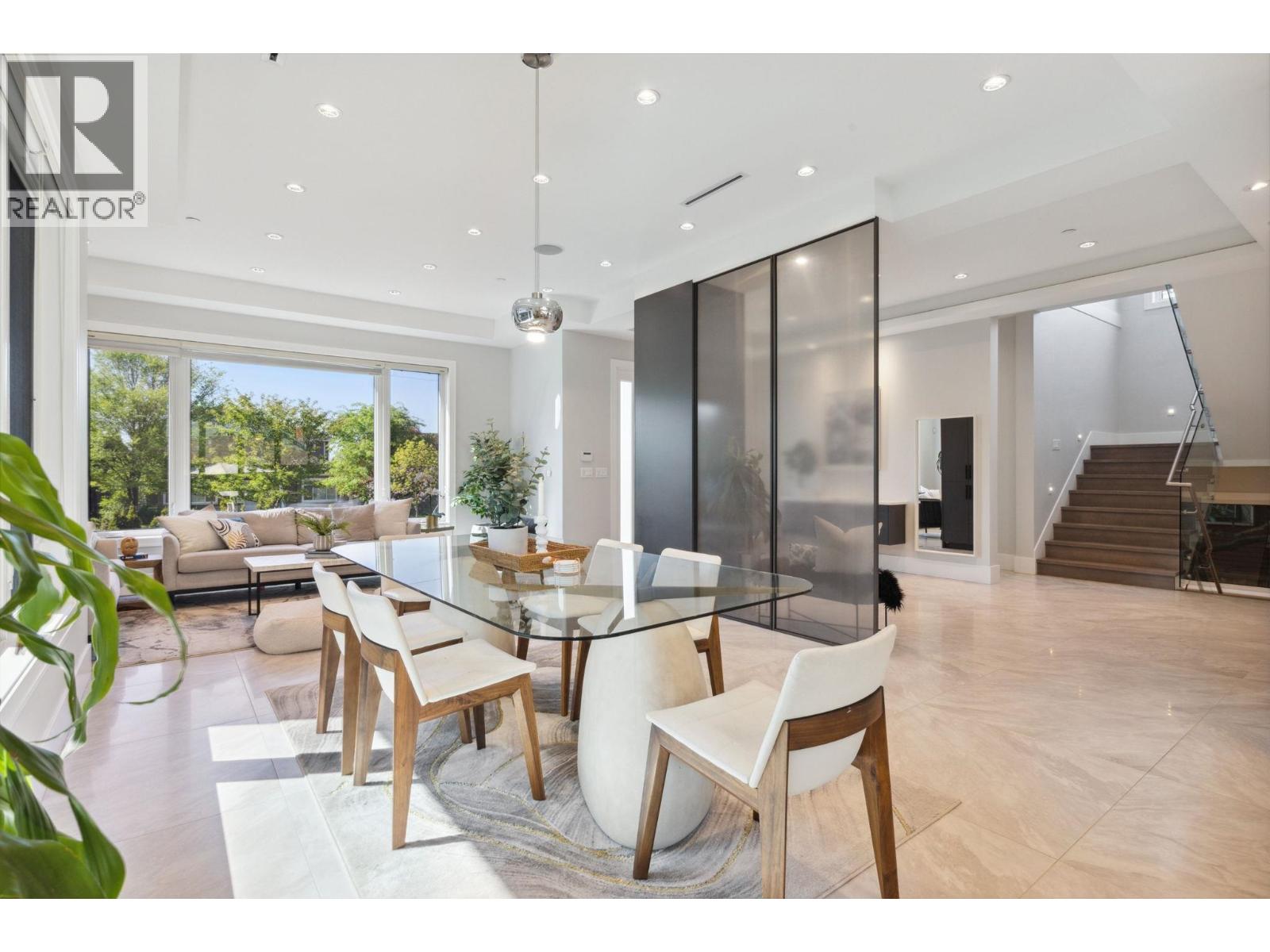 342 W 15th Street, North Vancouver, British Columbia  V7M 1S5 - Photo 10 - R3046651