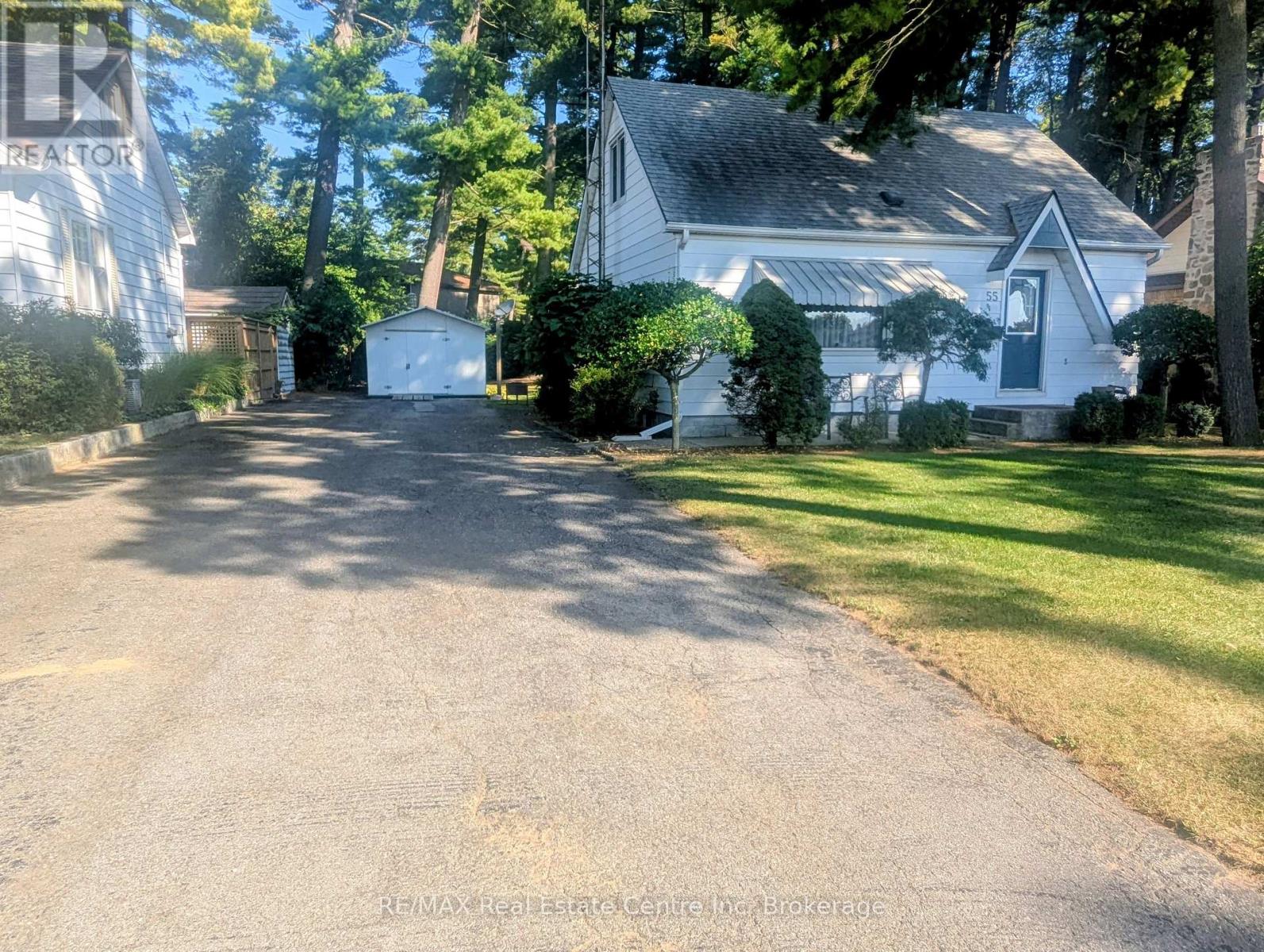 55 Wilson Avenue, Norfolk, Ontario  N4B 1B7 - Photo 2 - X12323299