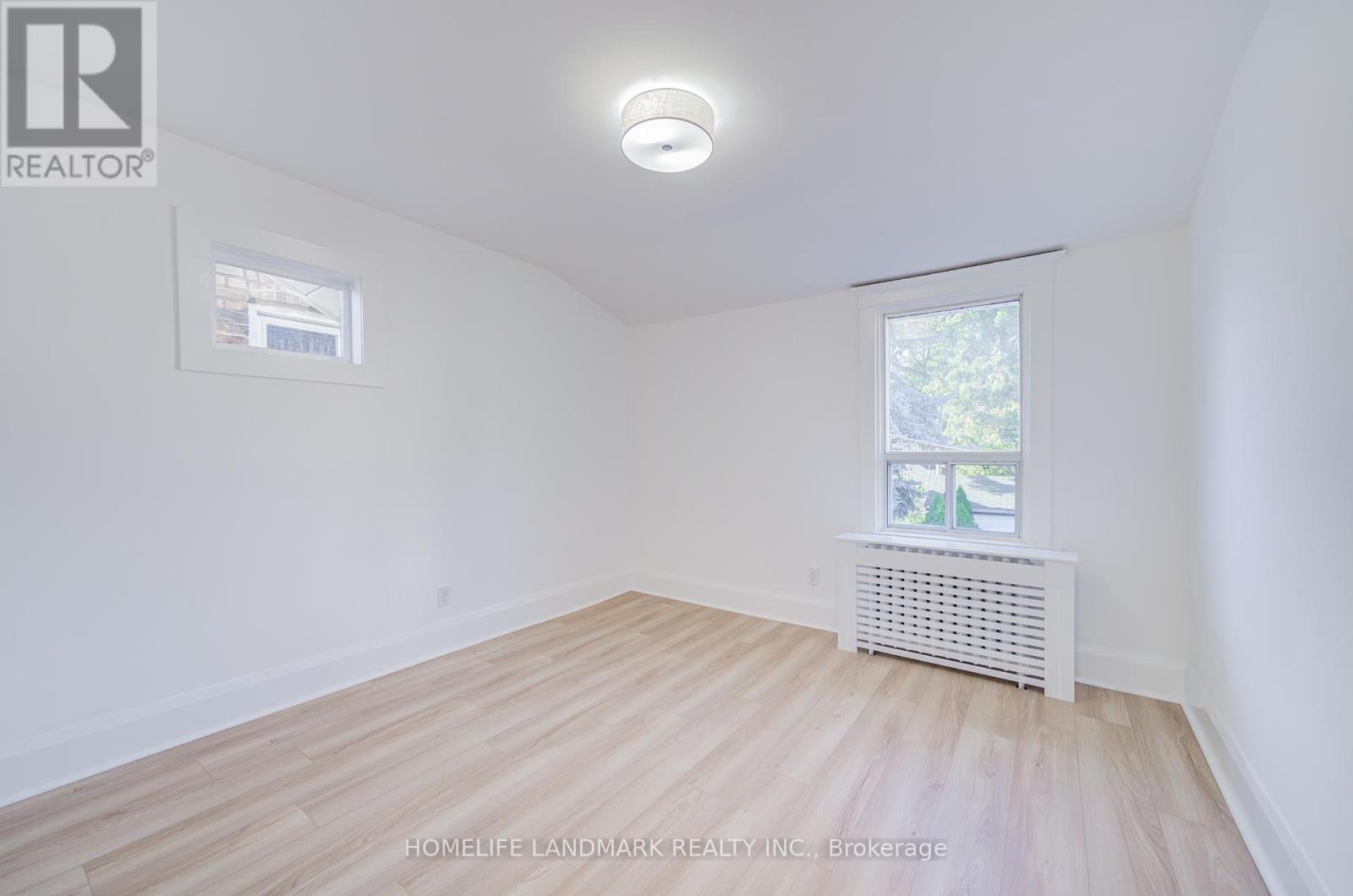 5 Beachview Crescent, Toronto, Ontario  M4E 2L4 - Photo 31 - E12408269