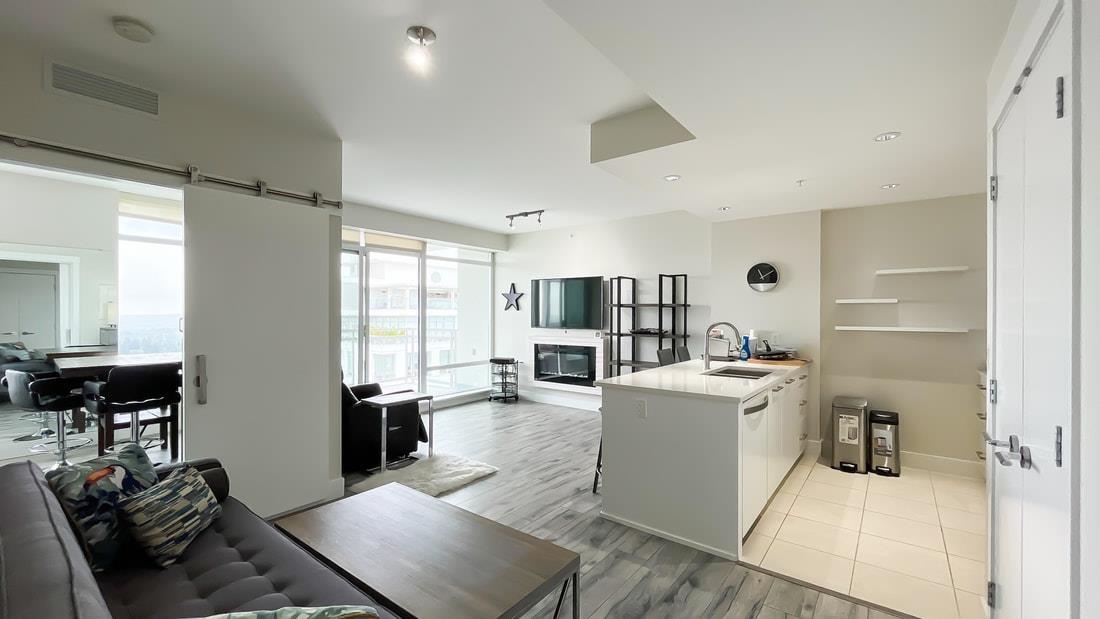 1807 15152 Russell Avenue, White Rock, British Columbia  V4B 0A3 - Photo 8 - R3048183