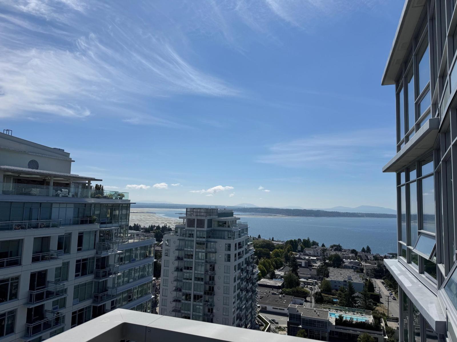 1807 15152 Russell Avenue, White Rock, British Columbia  V4B 0A3 - Photo 2 - R3048183