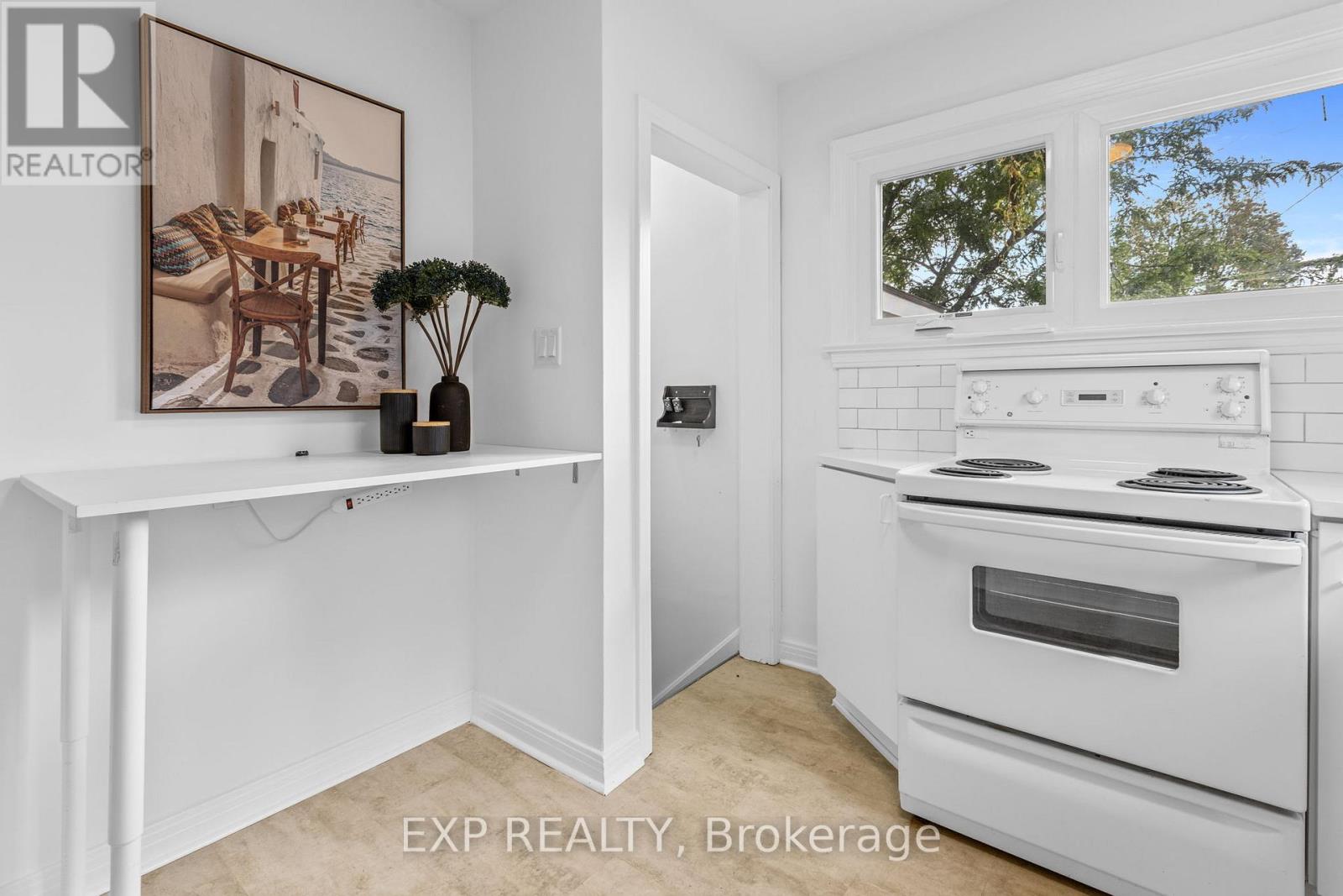 576 Donald Street, Ottawa, Ontario  K1K 1L6 - Photo 10 - X12417443
