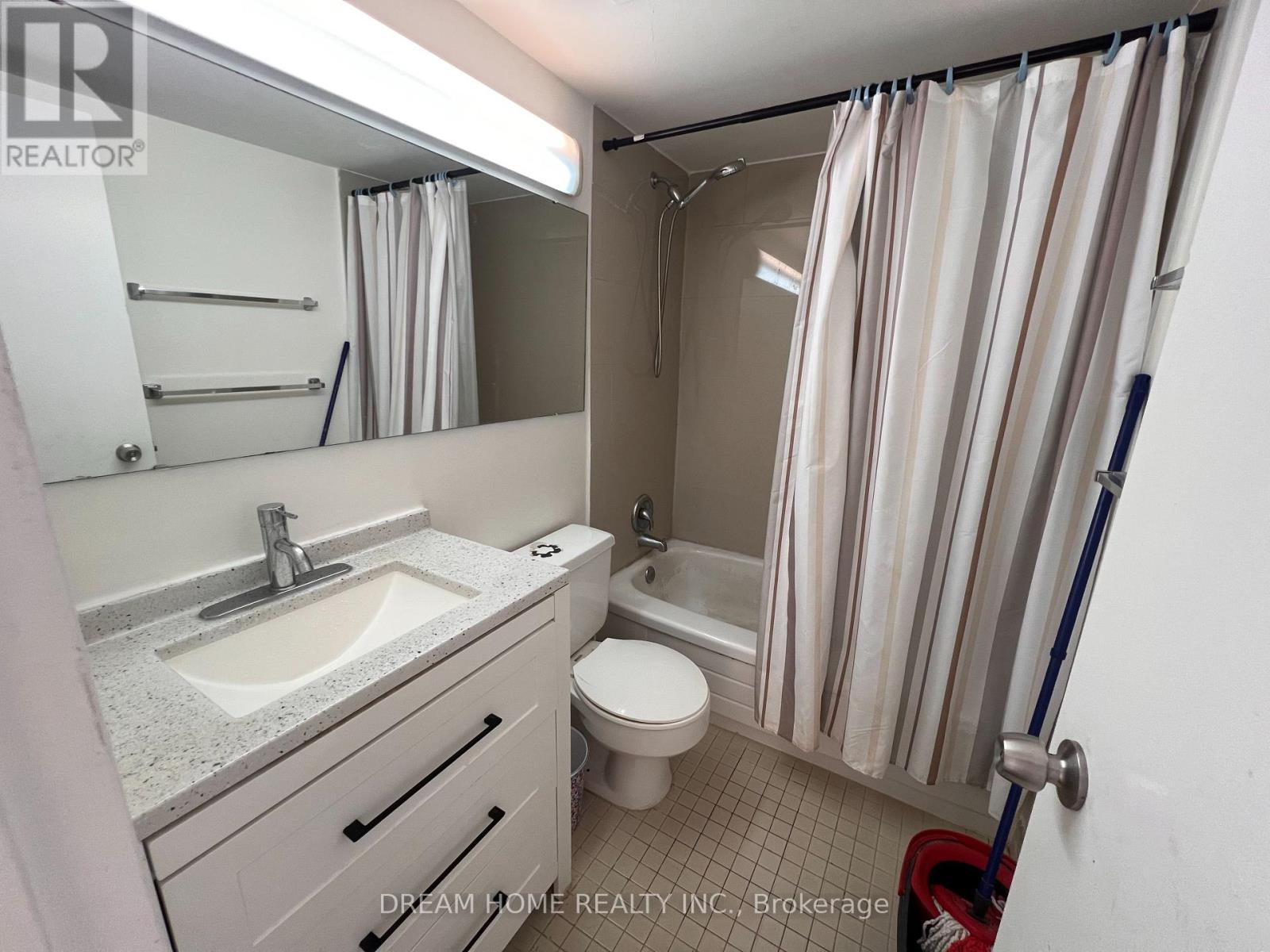 705 - 350 Seneca Hill Drive, Toronto, Ontario  M2J 4S7 - Photo 4 - C12417448