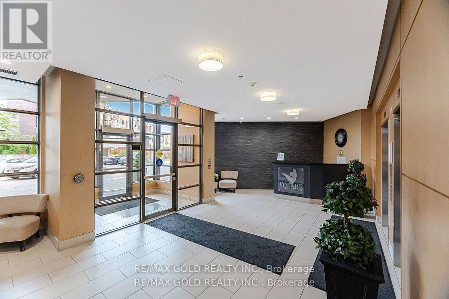 311 - 7730 Kipling Avenue, Vaughan, Ontario  L4L 1Y9 - Photo 3 - N12417442