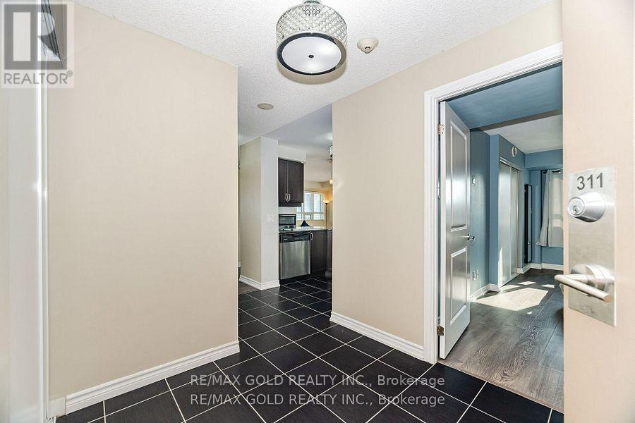 311 - 7730 Kipling Avenue, Vaughan, Ontario  L4L 1Y9 - Photo 5 - N12417442