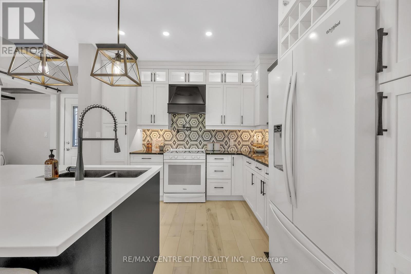 525 Hale Street, London East, Ontario  N5W 1G9 - Photo 19 - X12417452
