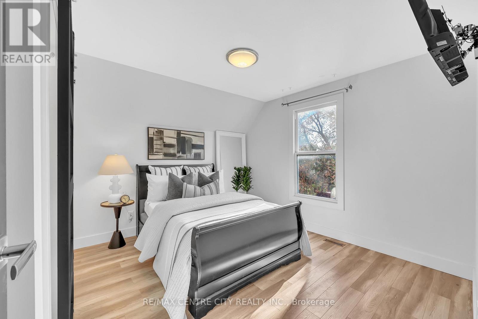 525 Hale Street, London East, Ontario  N5W 1G9 - Photo 22 - X12417452