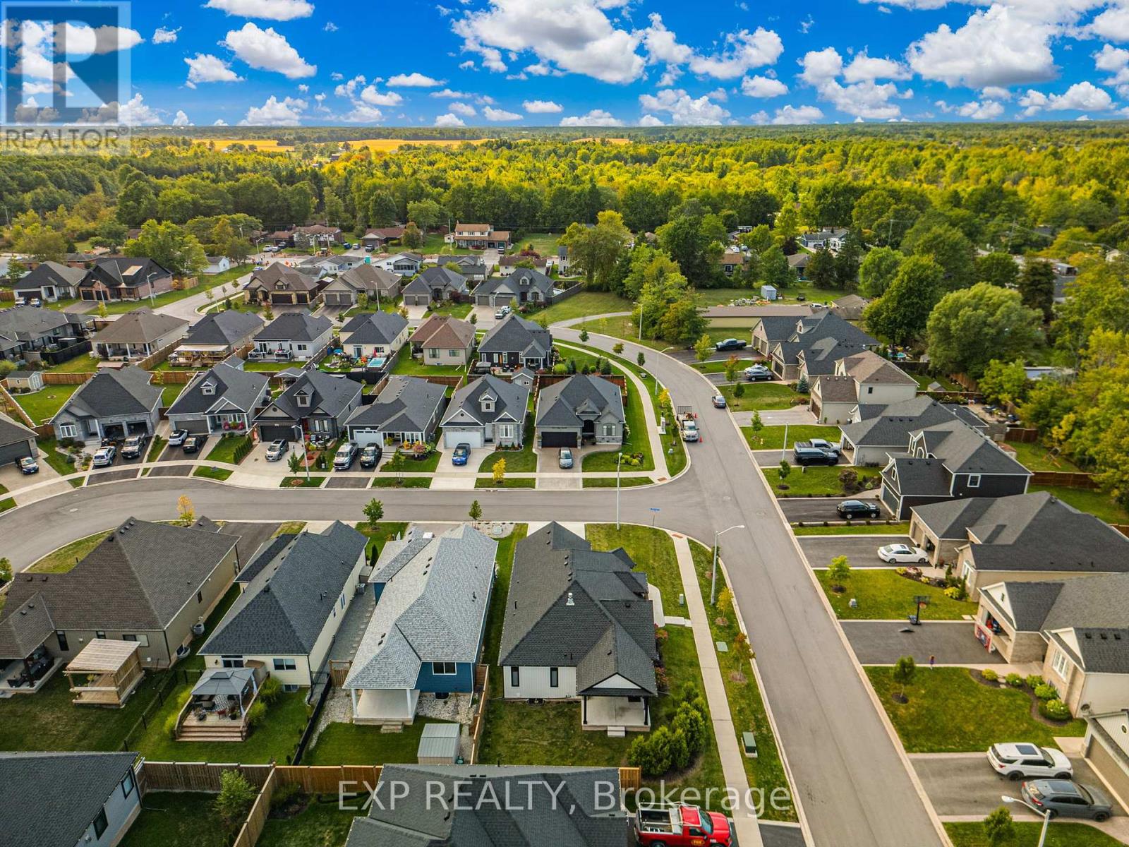 4242 Village Creek Drive, Fort Erie, Ontario  L0S 1S0 - Photo 48 - X12405806