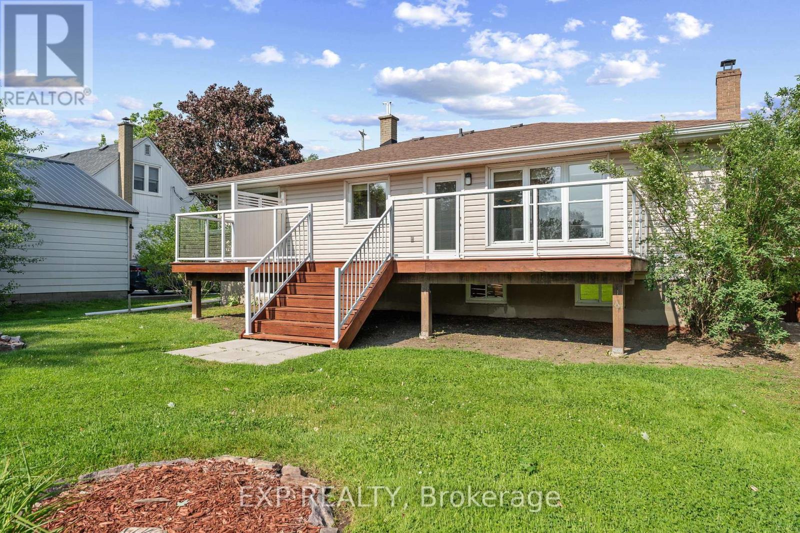 Property at 450 CORONATION BOULEVARD image 2