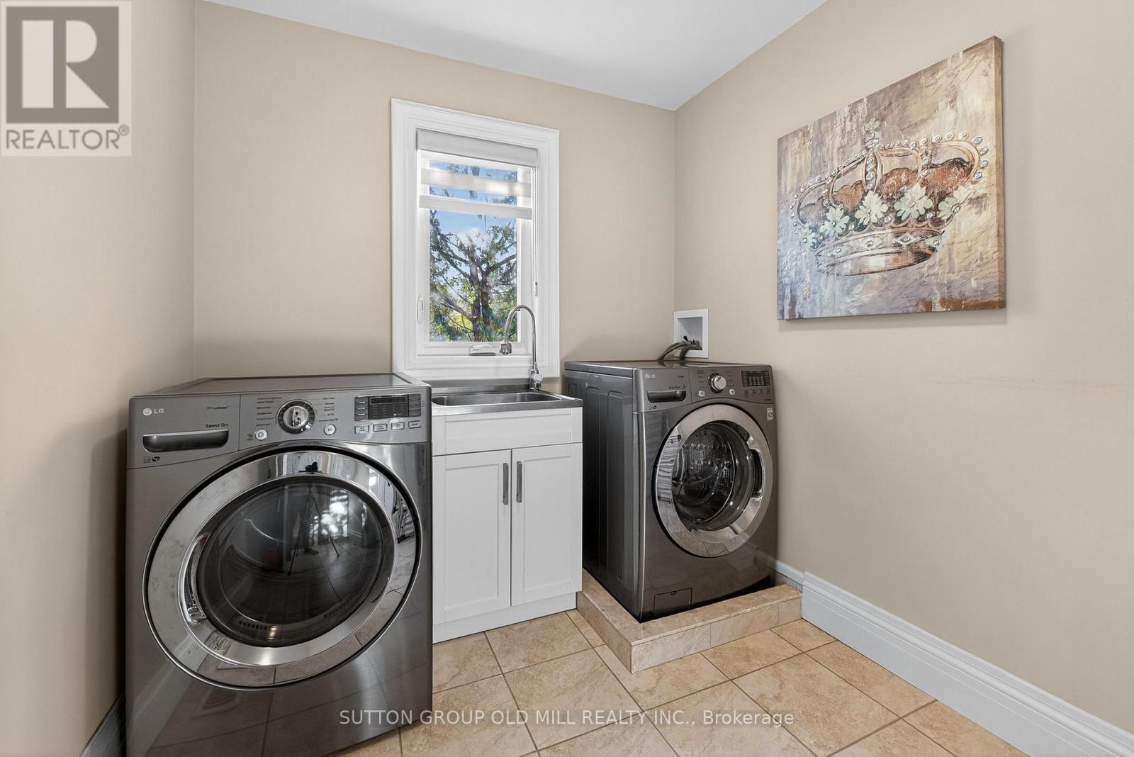 7 Cousins Drive, Aurora, Ontario  L4G 1B2 - Photo 32 - N12417468