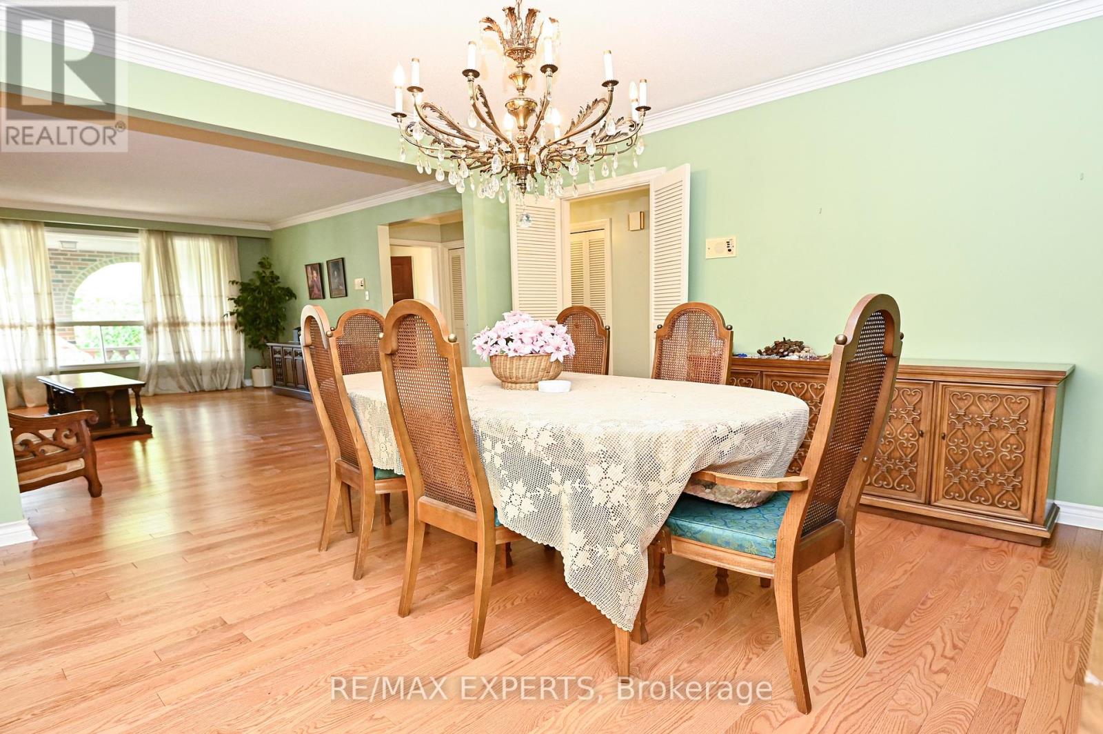 2355 Major Mackenzie Drive, Vaughan, Ontario  L6A 3Z2 - Photo 10 - N12417475