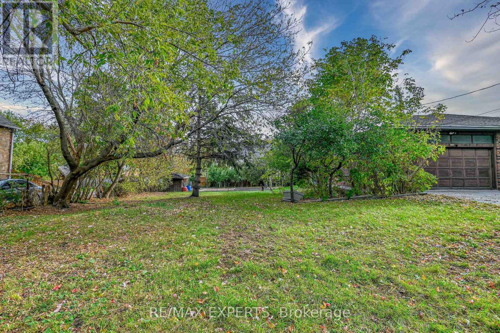 2355 Major Mackenzie Drive, Vaughan, Ontario  L6A 3Z2 - Photo 24 - N12417475