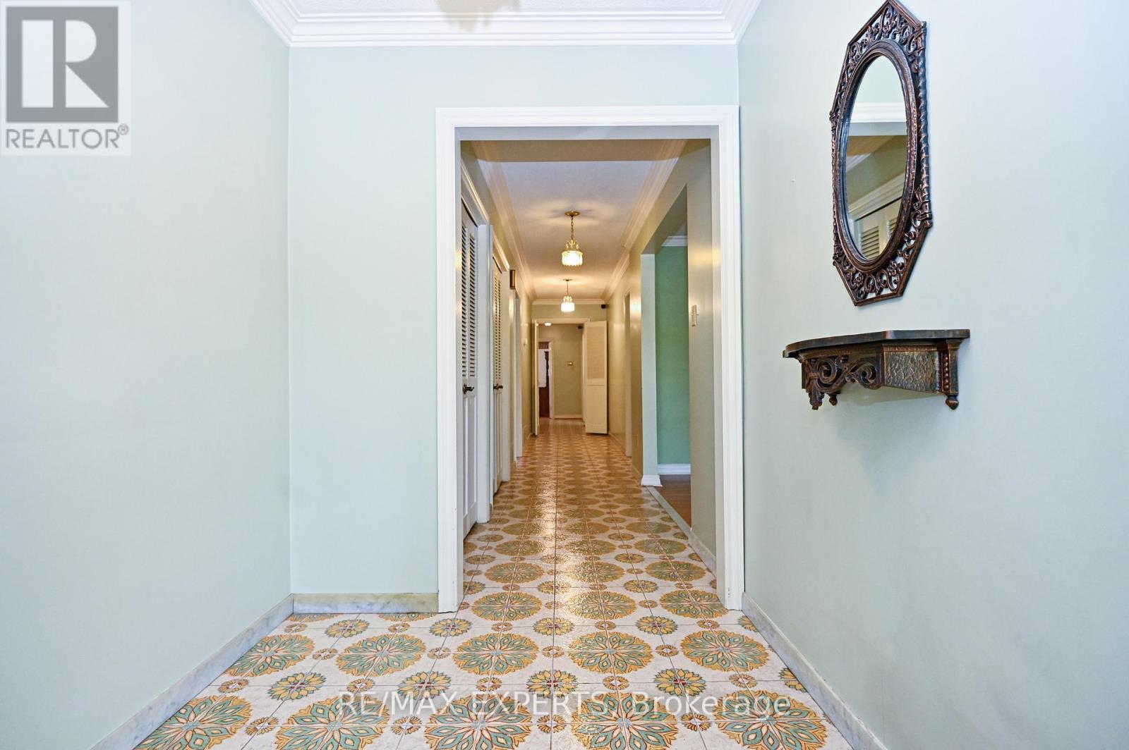 2355 Major Mackenzie Drive, Vaughan, Ontario  L6A 3Z2 - Photo 6 - N12417475