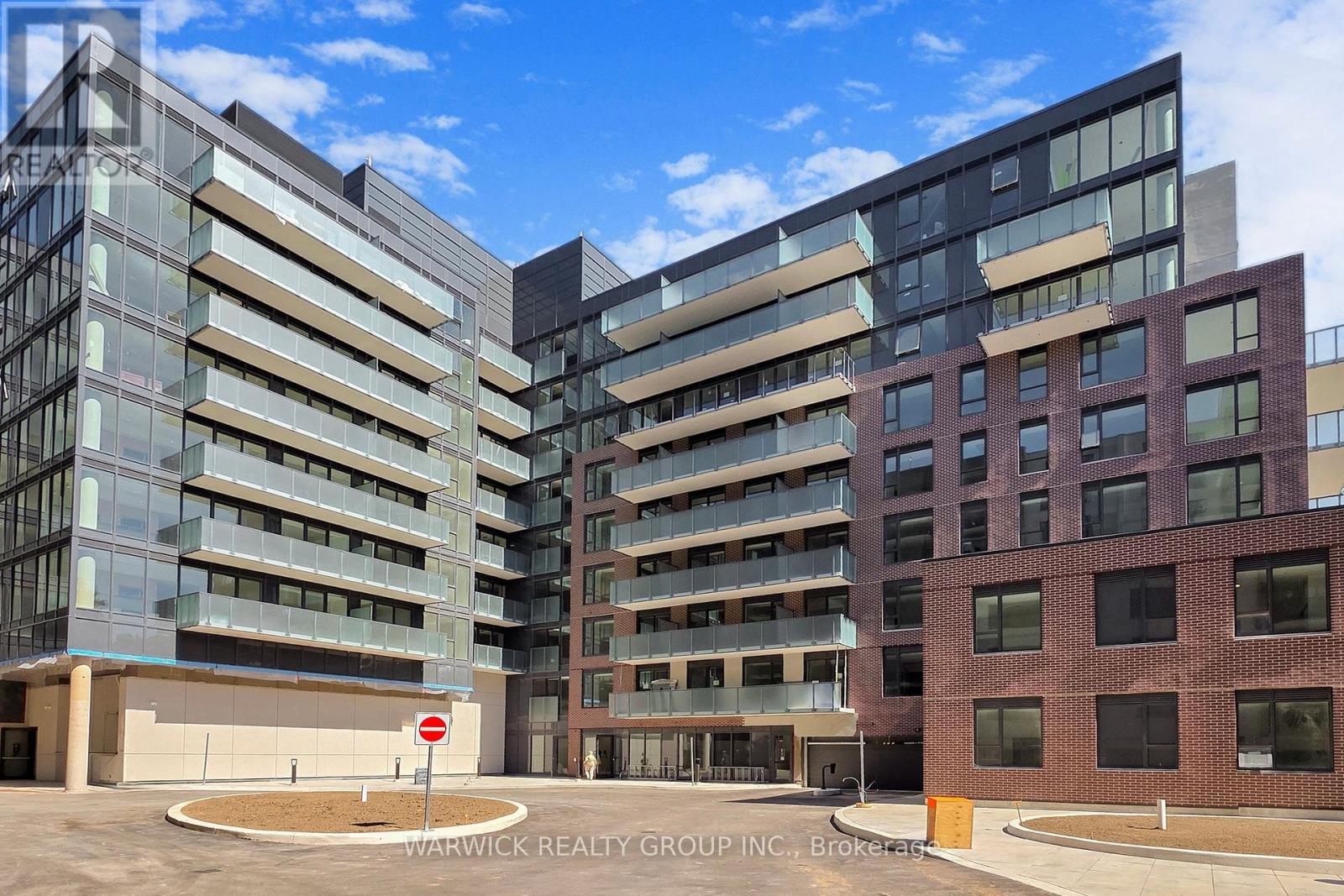 303 - 4365 BLOOR STREET W, Toronto, Ontario