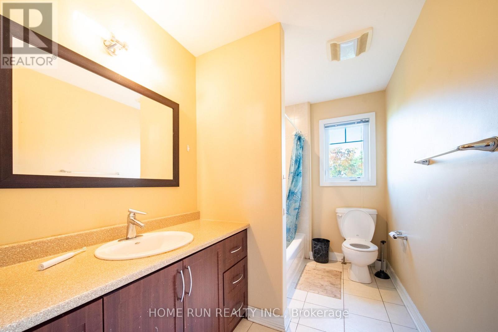 46 St Helen's Place, Ottawa, Ontario  K2G 2P1 - Photo 20 - X12417482