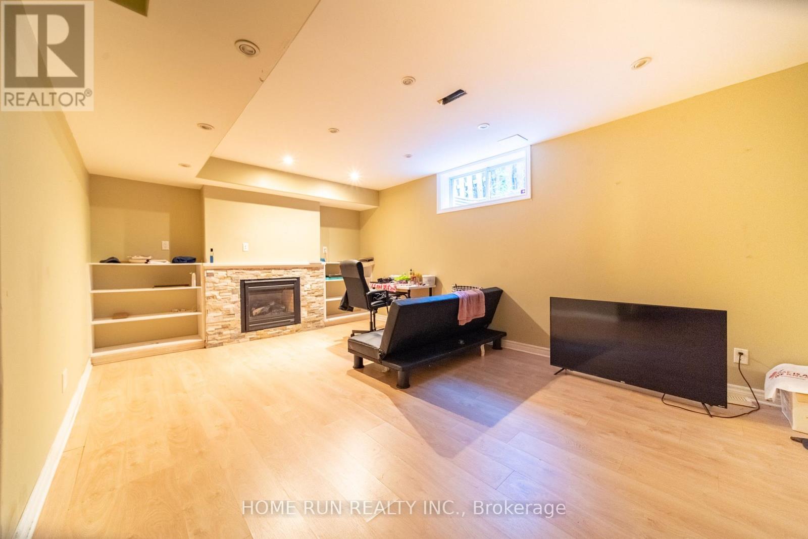 46 St Helen's Place, Ottawa, Ontario  K2G 2P1 - Photo 21 - X12417482