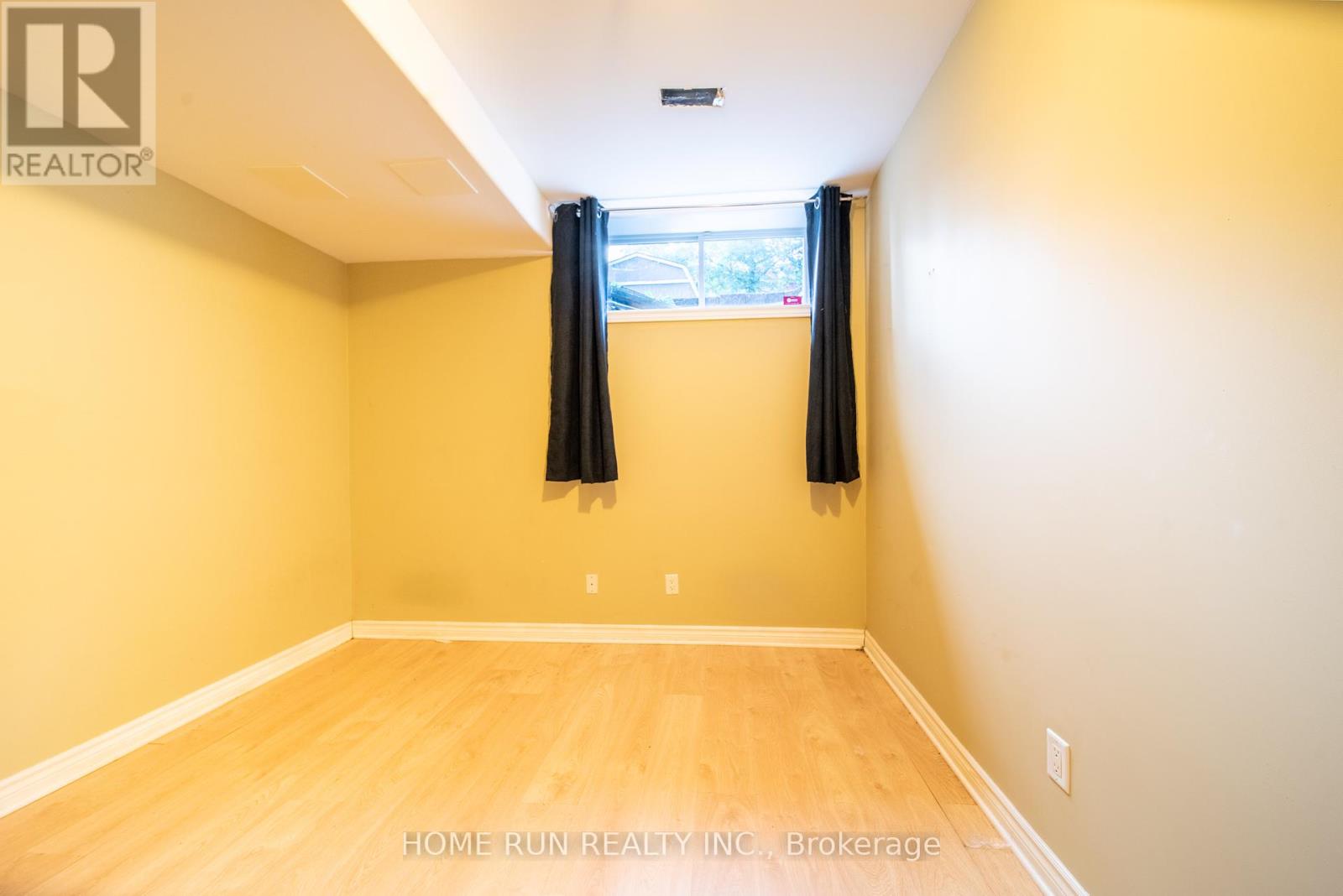 46 St Helen's Place, Ottawa, Ontario  K2G 2P1 - Photo 22 - X12417482