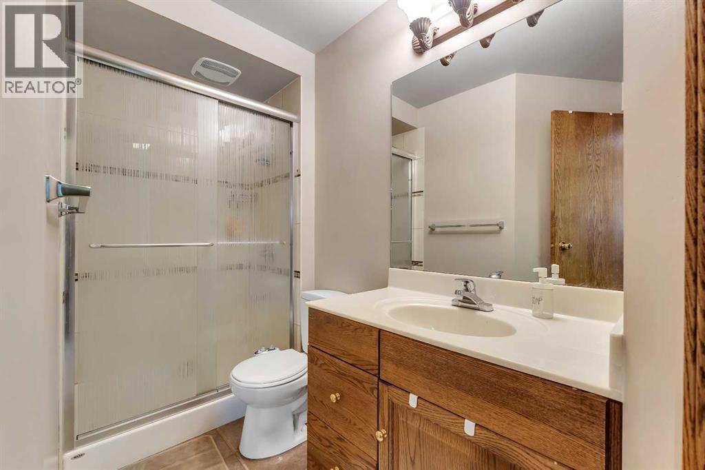 33 Edgevalley Way Nw, Calgary, Alberta  T3A 4X7 - Photo 44 - A2247422