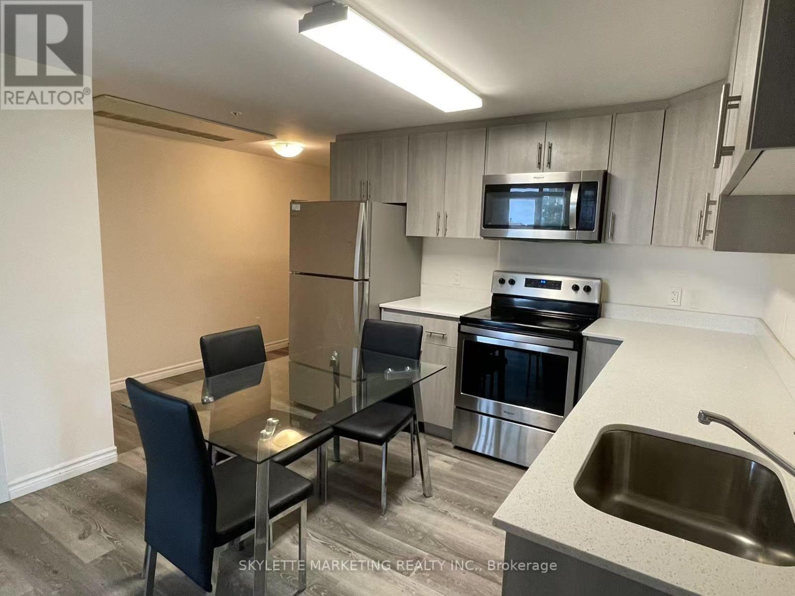 709 Bdrm - 246 Lester Street, Waterloo, Ontario  N2L 0H1 - Photo 4 - X12417497