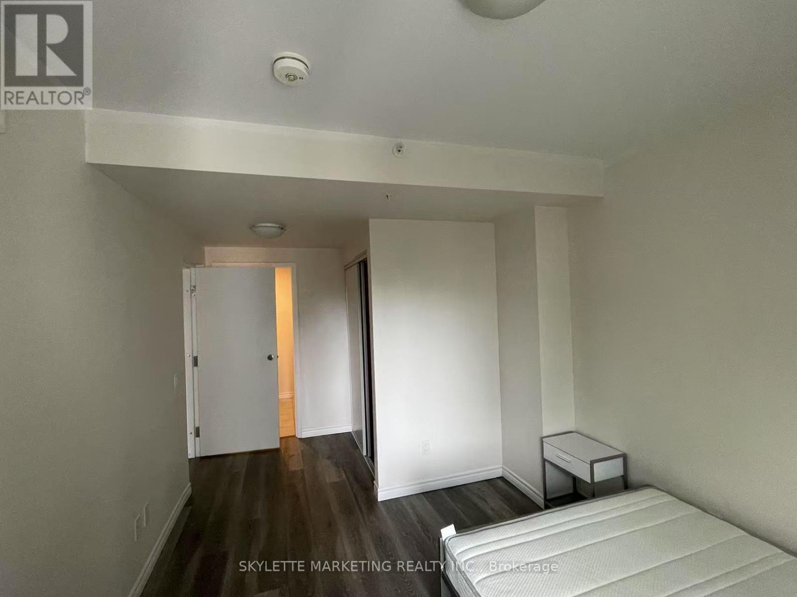 709 Bdrm - 246 Lester Street, Waterloo, Ontario  N2L 0H1 - Photo 8 - X12417497