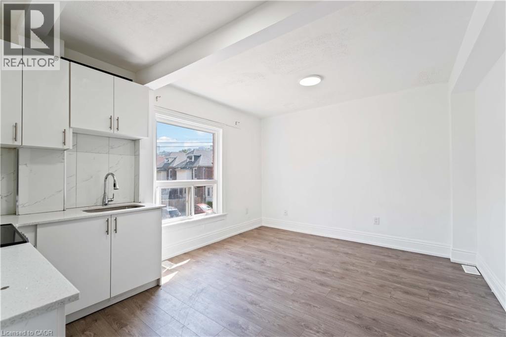 110 Myrtle Avenue Unit# 3, Hamilton, Ontario  L8M 2G2 - Photo 3 - 40771913