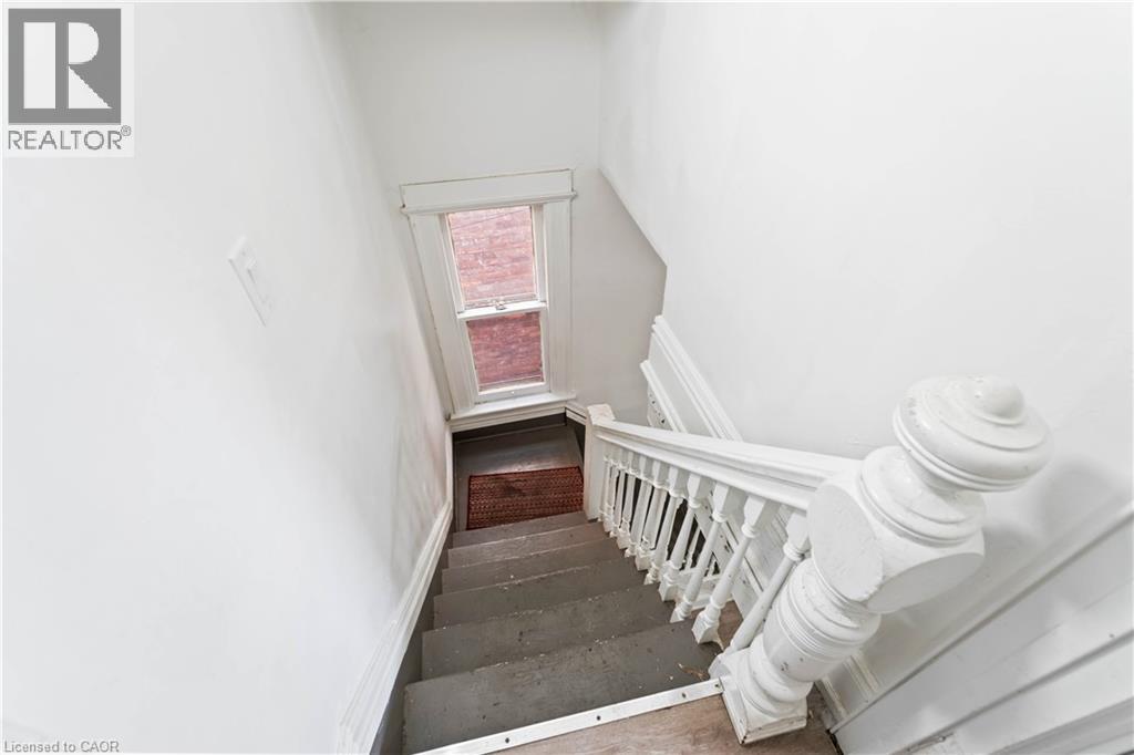 110 Myrtle Avenue Unit# 3, Hamilton, Ontario  L8M 2G2 - Photo 12 - 40771913