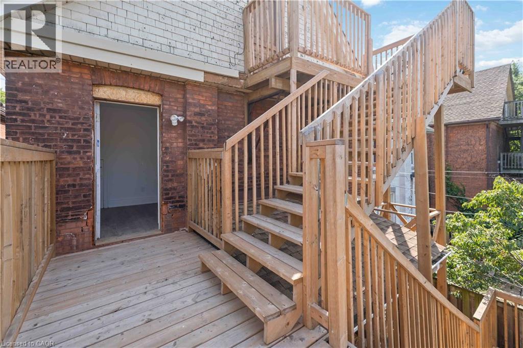 110 Myrtle Avenue Unit# 3, Hamilton, Ontario  L8M 2G2 - Photo 13 - 40771913