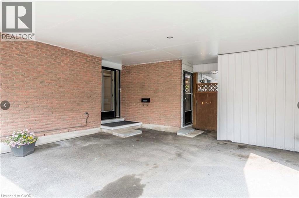 38 Jay Court Unit# Upper, Kitchener, Ontario  N2E 1P8 - Photo 3 - 40771901