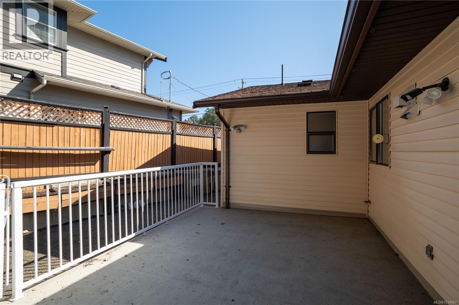 4101 Scoones Pl, Saanich, British Columbia  V8X 4R4 - Photo 29 - 1014587