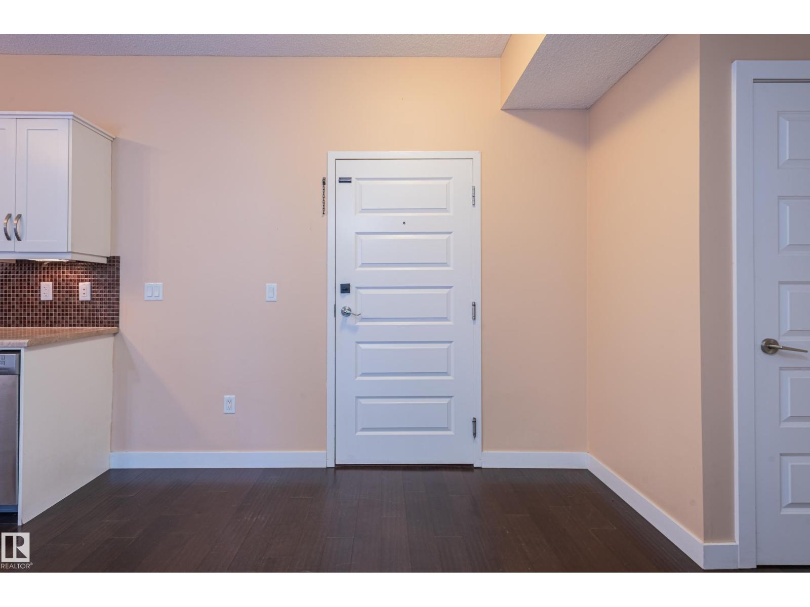 #212 8730 82 Av Nw, Edmonton, Alberta  T6C 0Z1 - Photo 5 - E4458827