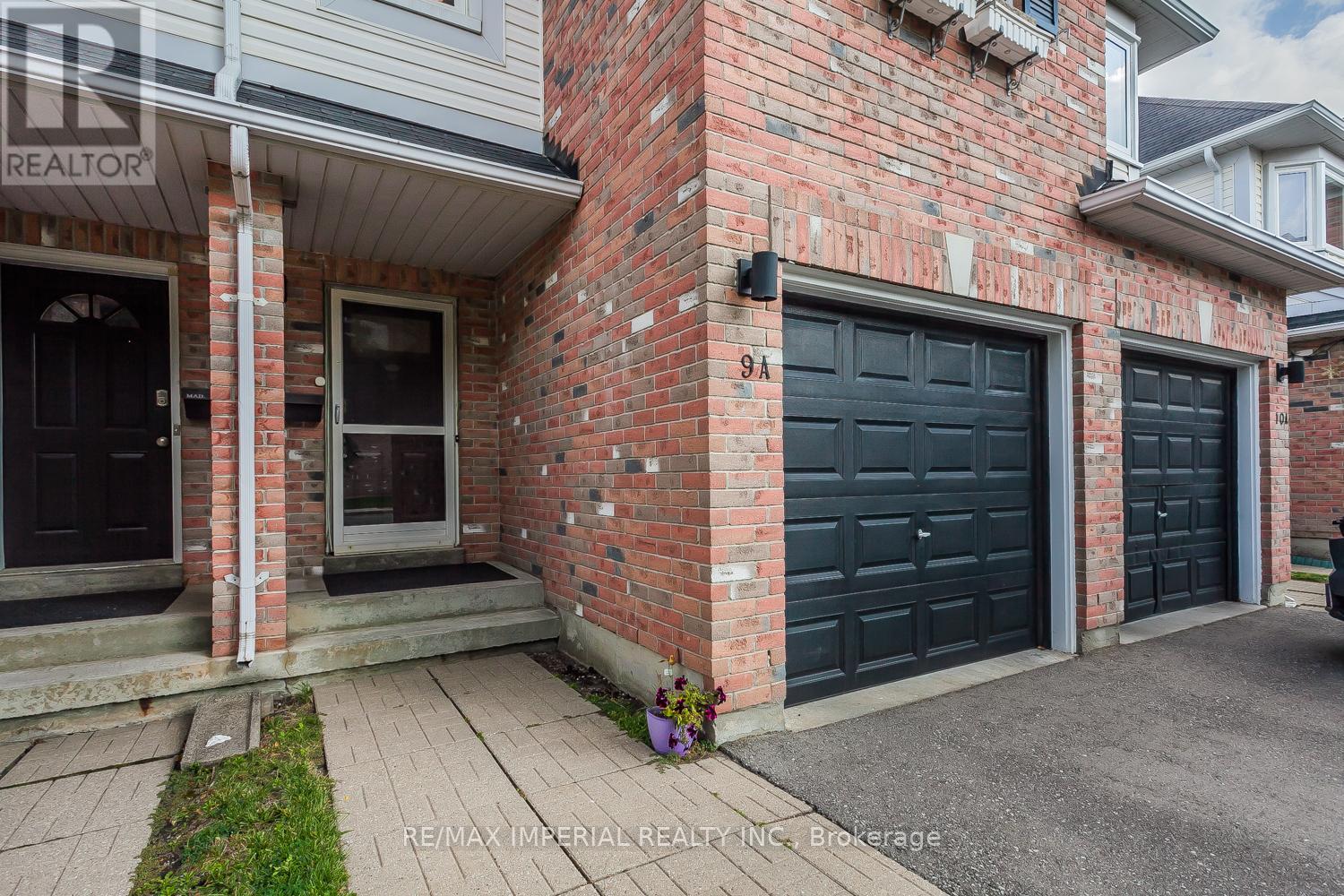 9a - 81 Northern Heights Drive, Richmond Hill, Ontario  L4B 4C9 - Photo 1 - N12417527