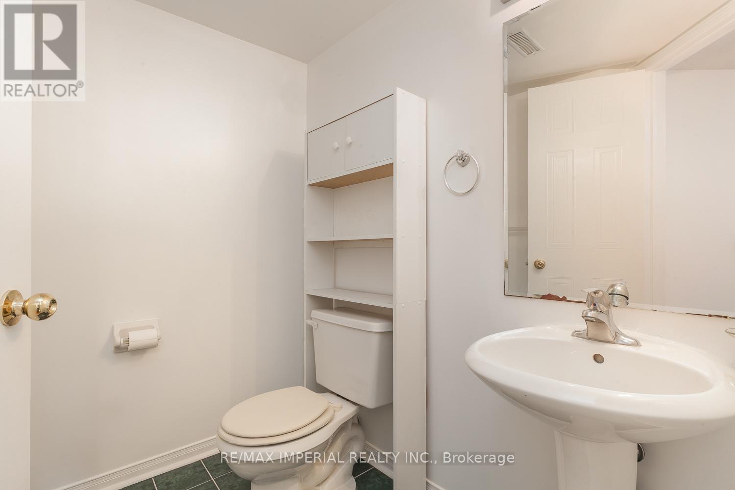 9a - 81 Northern Heights Drive, Richmond Hill, Ontario  L4B 4C9 - Photo 10 - N12417527