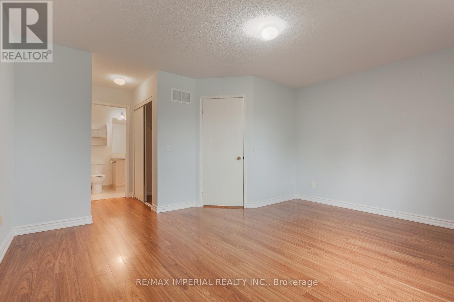 9a - 81 Northern Heights Drive, Richmond Hill, Ontario  L4B 4C9 - Photo 11 - N12417527
