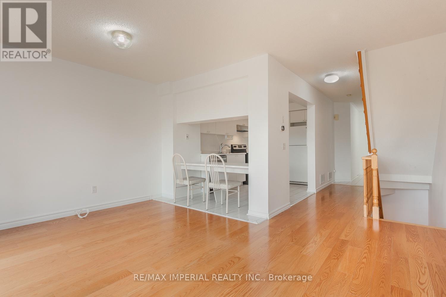 9a - 81 Northern Heights Drive, Richmond Hill, Ontario  L4B 4C9 - Photo 7 - N12417527
