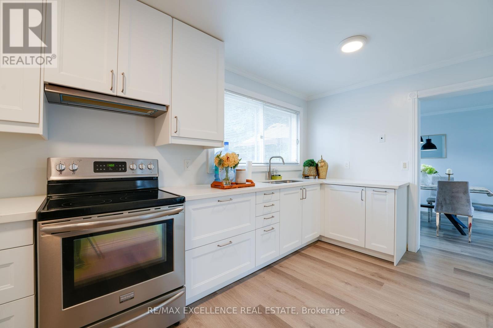 36 Herkley Drive, Brampton, Ontario  L6V 2E8 - Photo 15 - W12417516