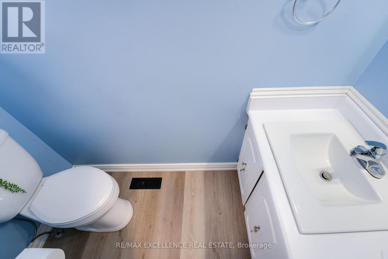 36 Herkley Drive, Brampton, Ontario  L6V 2E8 - Photo 17 - W12417516